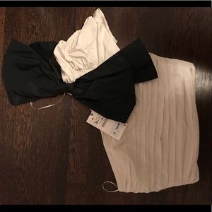 NWT Zara top with big bow and puff sleeve detail
